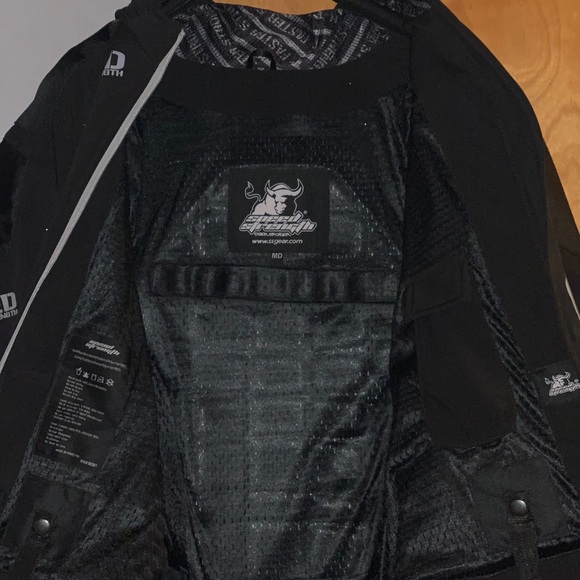 Speed strength motorcycle jacket size medium - Picture 2 of 8
